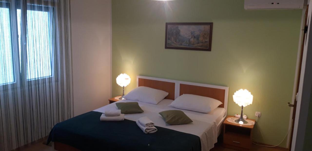 Guest House Ana Zadar Exterior photo